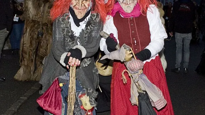 Eingeladen zu dem Spektakel, bei dem gruselige zottelige Gesellen im Mittelpunkt standen, hatten die Kalvarienberg-Teifl Knittelfeld in Zusammenarbeit mit dem Tourismusverband und der Stadtgemeinde.