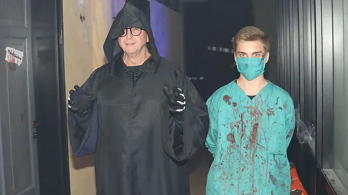 Bürgermeister Linhart (l.) beim ersten "Exit the Rathaus"