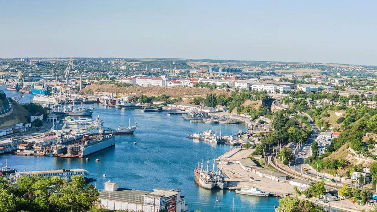 Die Hafenstadt Sewastopol soll von ukrainischen Drohnen angegriffen worden sein