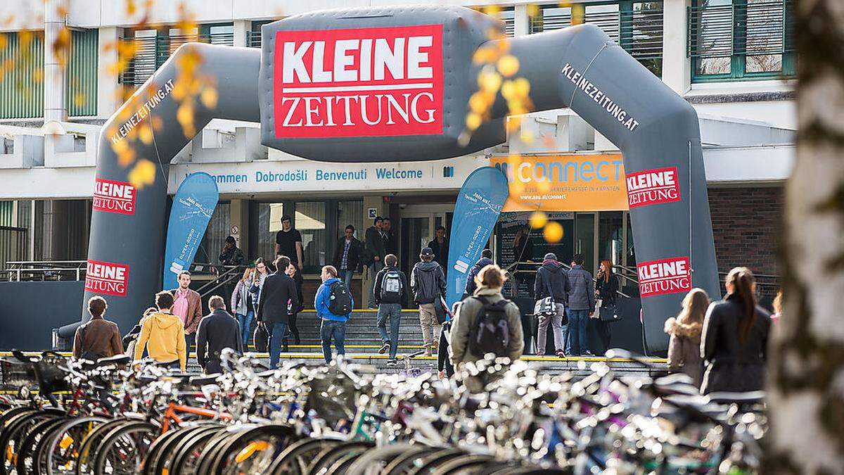 Tausende Menschen besuchten gestern die Karrieremesse auf der Uni