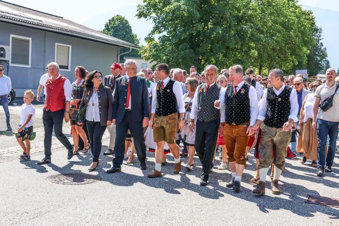 Peter Kaiser (SPÖ), Elisabeth Scheucher, Karl Nehammer, Martin Gruber, Gabriel Obernosterer, Johann Weber und Peter Weidinger (alle ÖVP)