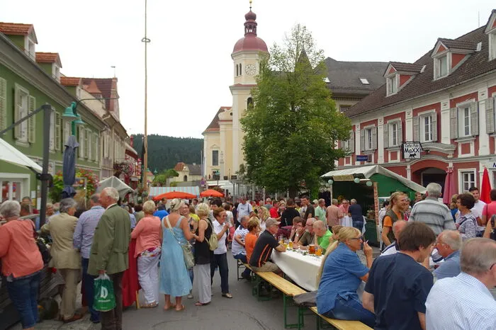 Beim ersten „Birkfelder Markttag“ verwandelte sich der Marktplatz in einen richtigen „Markt“-Platz, der jede Menge zu bieten hatte.