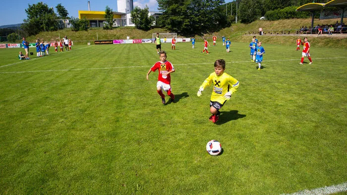 Alle zwei Jahre, jeweils zeitgleich mit den großen Fußball-Events EM und WM, veranstaltet der FC Passail...