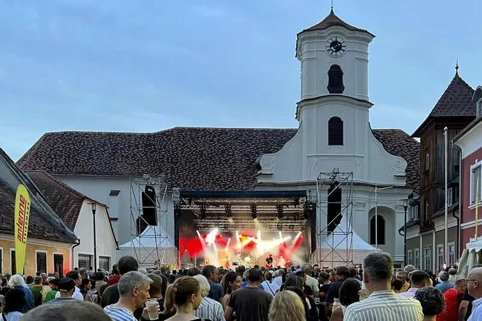 Klicken Sie sich durch weitere Eindrücke des Abends!