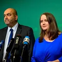 Die beiden Bundesvorsitzenden der Grünen in Deutschland, Ricarda Lang und Omid Nouripour werfen nach den Wahlniederlagen im Osten das Handtuch