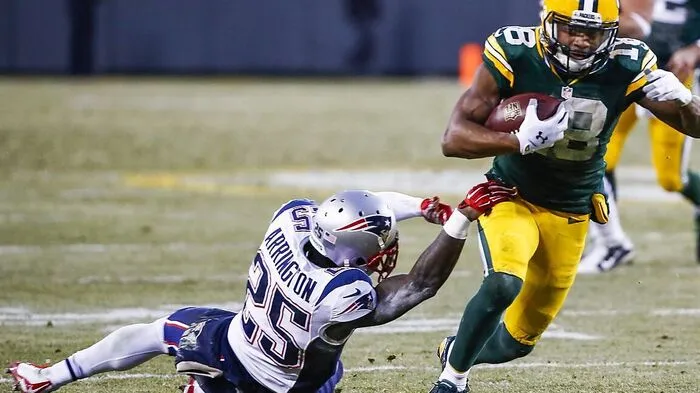 Fullback, Fumble, Guard &amp; Punt: Das Fachvokabular des American Football ist nicht jedem sportinteressierten Europäer geläufig. Das folgende Lexikon erläutert die wichtigsten Spielregeln und Spielerpositionen und enthält alle wesentlichen Fakten zur National Football League (NFL). Von Stefan Tauscher.