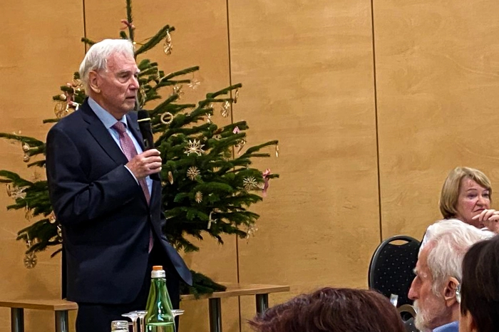 Seniorenbundobmann Erich Mlakar bedankte sich bei seinem Team und den anderen Akteuren für den schönen Nachmittag.