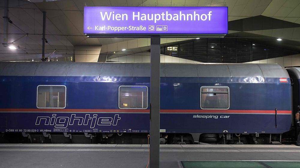 AUSTRIA-TRANSPORTATION-TRAIN-NIGHTJET