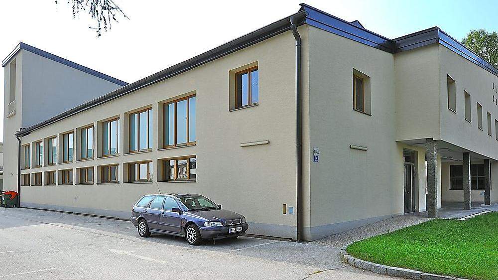 Die Clemens-Holzmeister-Schule in Grafenstein