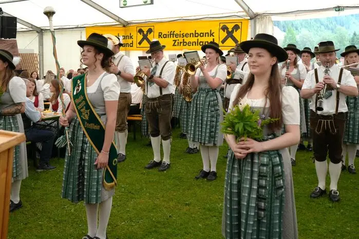 Ein Höhepunkt war das Marschspiel unter der Leitung von Stabführer Josef Angeringer. Die Märsche „Dir zum Gruß“, „Frisch auf“ und „Salut a Luxemburg“ wurden von den Musikern gemeinsam präsentiert.