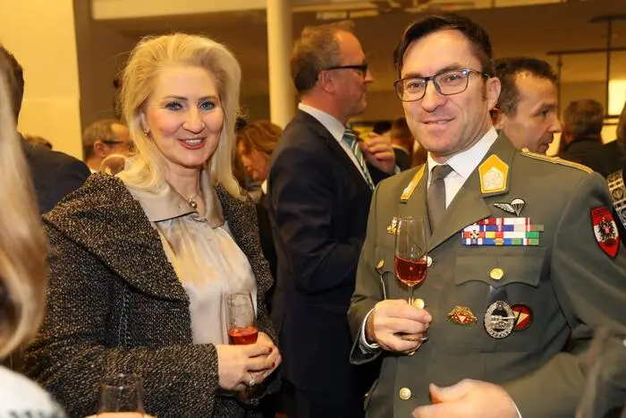 Auch Bezirkshauptfrau Elke Schunter-Angerer und Kasernenkommandant Günter Rath ließen sich den Neujahrsempfang nicht entgehen