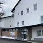 Im "Tschuck-Village" befindet sich die Ordination von Stefan Leitner