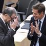 ÖVP-Abgeordneter Karlheinz Kopf (l.) verlässt nach 30 Jahren den Nationalrat, SPÖ-Abgeordneter Kai Jan Krainer wird dagegen nach der Wahl zurückkehren