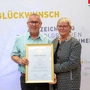 Andrea und Josef Ottitsch mit der Ehrenurkunde