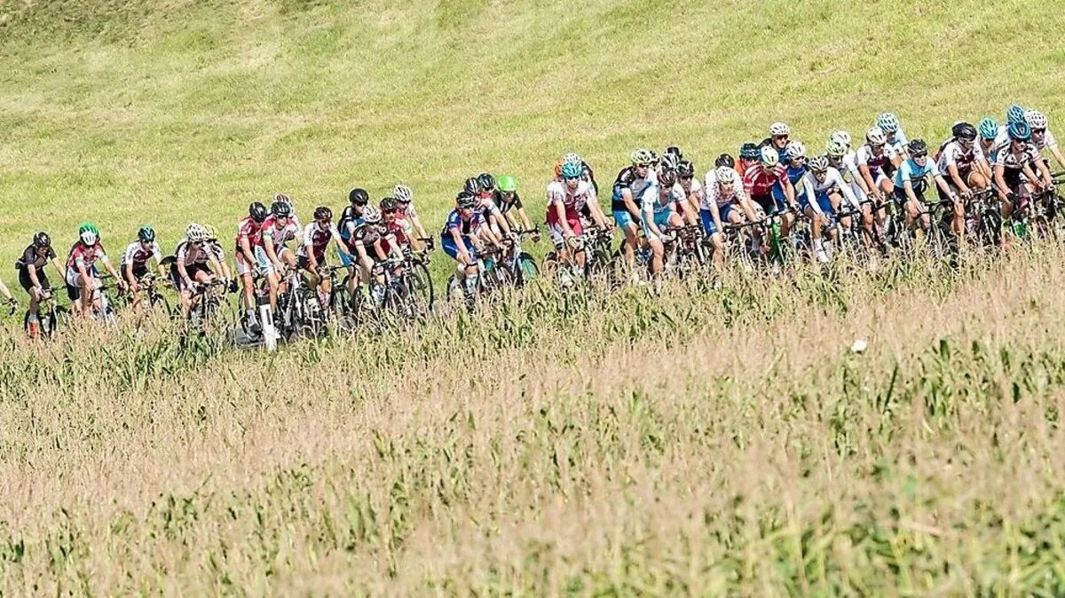 In den nächsten vier Tagen geht es für die Nachwuchsradler durch die sommerliche Landschaft der Oststeiermark 