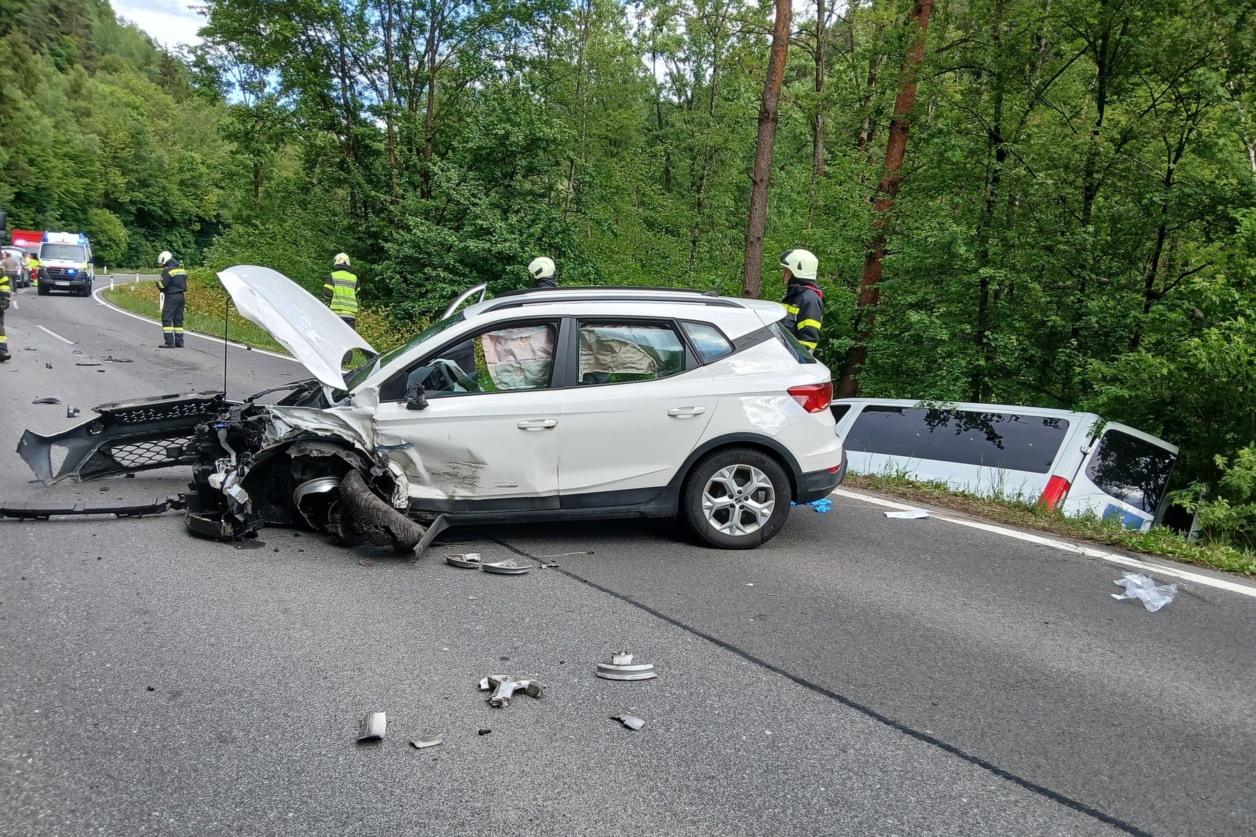 Unfall mit drei Fahrzeugen in Weinitzen: Polizei sucht Zeugen