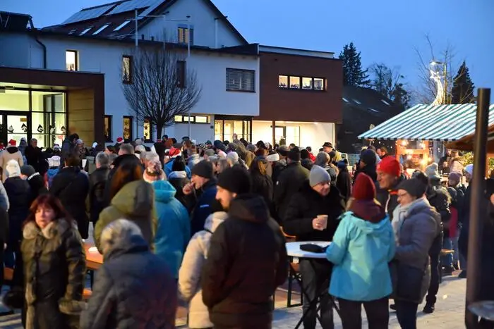 LOKAL ,2024-12-13, Schiefling am See Adventausklang
im Bild: Schiefling am See Adventausklang
Credit Photo by:Hermann Sobe