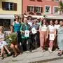 Gewinner und Beteiligte des Lienzer Rosenmarktes | Heike Hartmann, Olivia Tschapeller (Deine Gärtnerei), Claudia Ambrosch (BlumenSchmuck), Elisabeth Mattersberger (Forst und Garten), Manuela Stabentheiner, Peter Paul Plößnig, Maria Gambs, Franz Ferner-Ortner, Iris Rampitsch (Stadtmarketin ), Sophie Kleinlercher, Patricia Zeiner, Simone Tegischer (Krehaartiv) und Jasmina Steiner (Stadtmarketing)