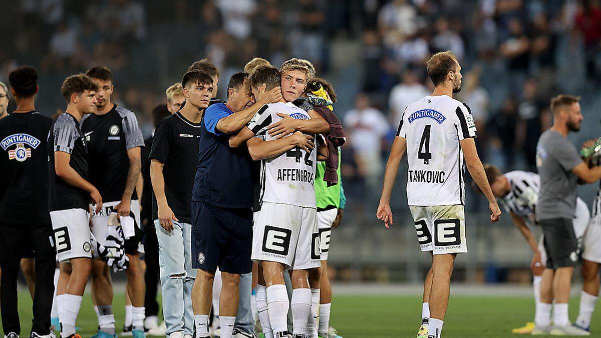 Einiger Sturm-Spieler mussten getröstet werden