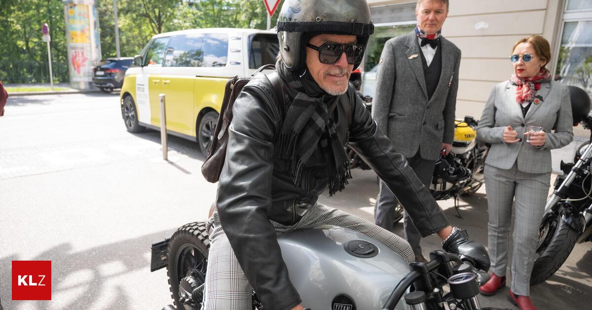 Fotogalerie-Schicke-M-nner-auf-edlen-Motorr-dern-Grazer-Tour-hatte-ernsten-Hintergrund