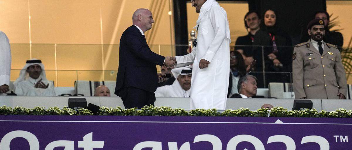 FIFA-Boss Gianni Infantino und Tamim bin Hamad Al Thani, der Emir von Katar