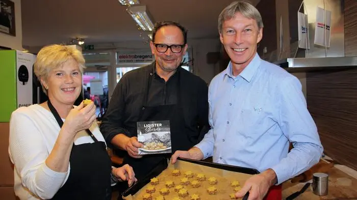 Unter dem Motto „Teig, Tricks & Gaumenfreunden“ luden Vizebürgermeister Günther Queder und sein Team in die Räumlichkeiten von Elektrotechnik Wagnest in Ligist zum gemütlichen Keksebacken ein.