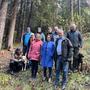 Horst Zwischenberger, Franziska Weineiss und Christine Sitter statteten den Spürteams einen Besuch ab