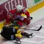 Patrick Kittinger kurz nach dem Foul und Michael Kernberger