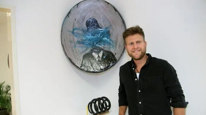Der in Ligist beheimatete junge Künstler Manuel Fuchs zeigt in der stART Galerie unter dem Titel „fox-upcycling“ eine Auswahl seines Schaffens.