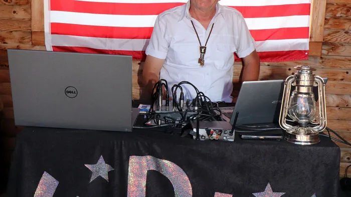 Günther Wodlei alias "DJ Woody" von der Line Dance Company Klagenfurt,  war der Organisator und sorgte für den guten Countrymusik Ton.