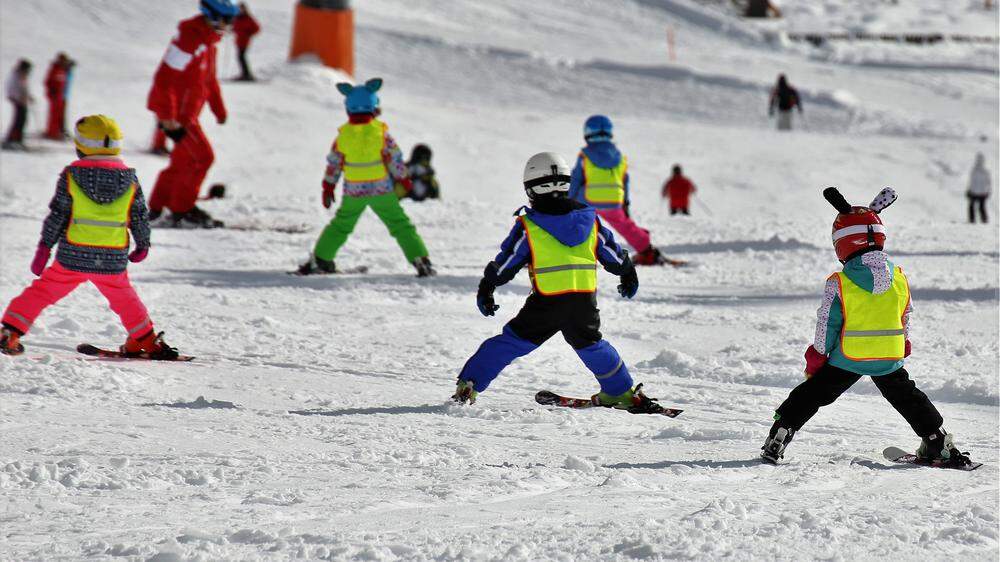 Bei den Kursen des Grazer Sportamtes können Kinder (fast) kostenlos Skifahren lernen