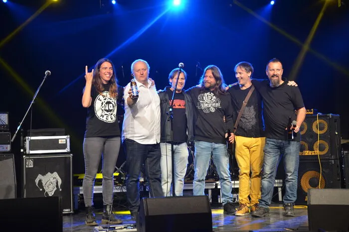 Eva Tusini, Franky Gesslbauer, Nader Naderi, Gerhard Gesslbauer und Robert Bauernhofer (von links nach rechts) konnten mit Brem die „Music Hall“-Familie wieder vereinen.