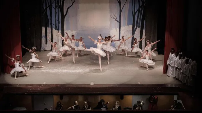 Im Nationaltheater von Nairobi findet zur Weihnachtszeit eine ganz besondere Aufführung statt.