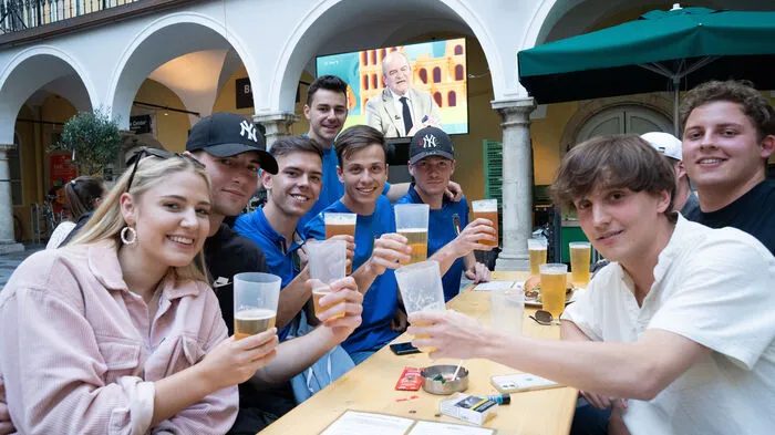 Ein kleiner Rundgang durch die Grazer Gastgärten am Euro-Eröffnungstag.