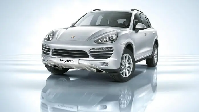 Am Porsche Cayenne entstand ein Schaden in mittlerer fünfstelliger Höhe (Symbolfoto)