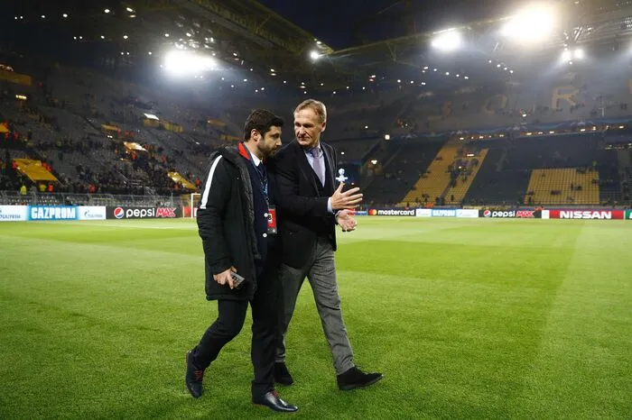 Das Champions-League-Spiel gegen den AS Monaco wurde unterdessen auf Mittwoch verschoben. Der bei der Explosion verletzte BVB-Profi Bartra wurde noch am Abend an der Hand operiert.