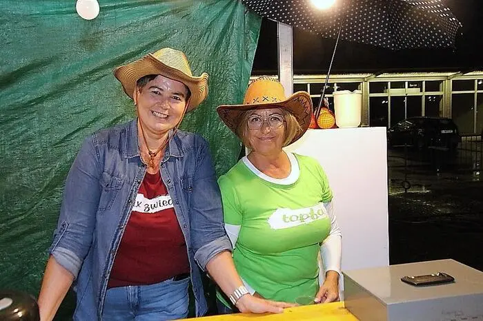 Um Getränke und Grillspeisen kümmerten sich die Mitglieder des Kulturvereins Rosental. 