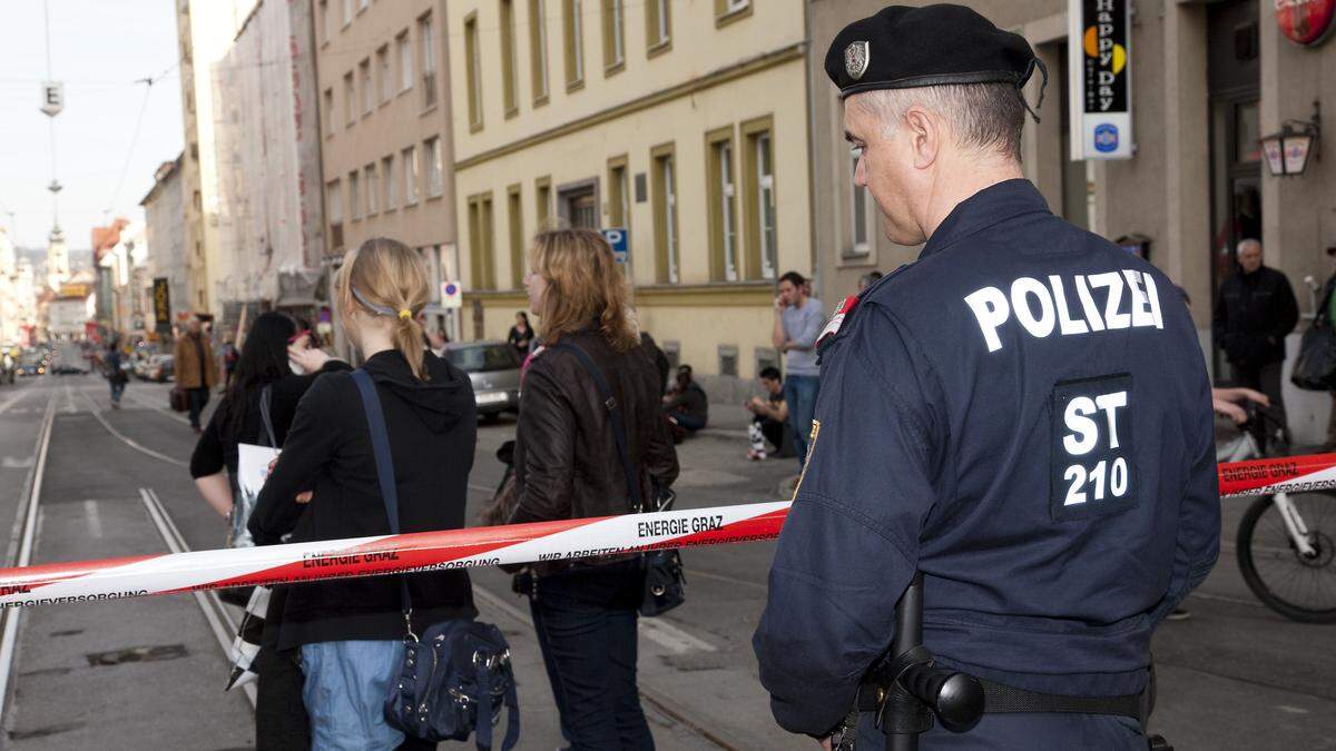 März 2011: Die entdeckte Fliegerbombe beim Grazer Bahnhof musste gezielt gesprengt werden