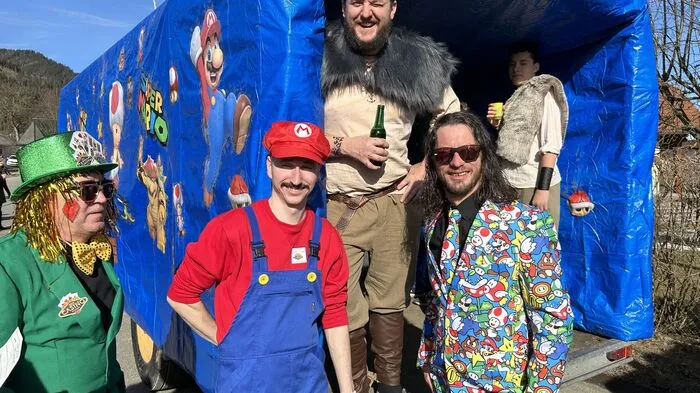 Wo feiern die Flippers gemeinsam mit Super Mario und Aquaman? Genau, das gab es, laut der Marktgemeinde, nur in Kraubath an der Mur.