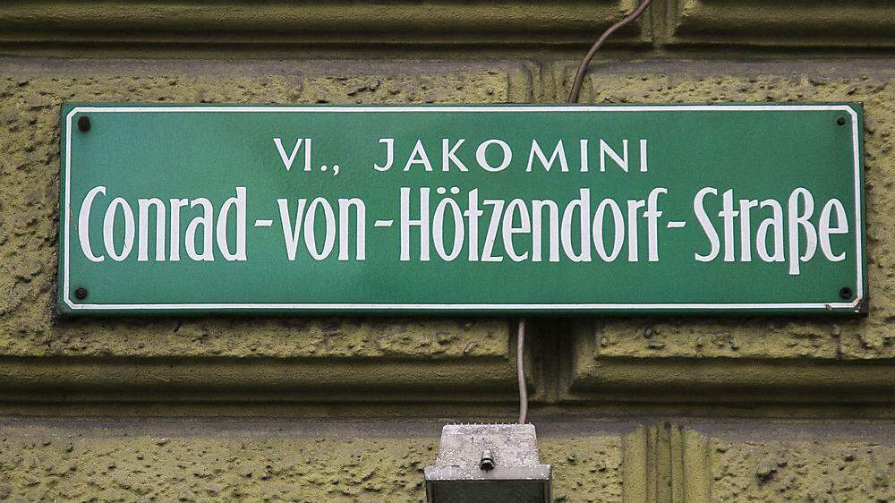 Infotafeln zu allen Straßen, die nach Personen benannt sind, kommen