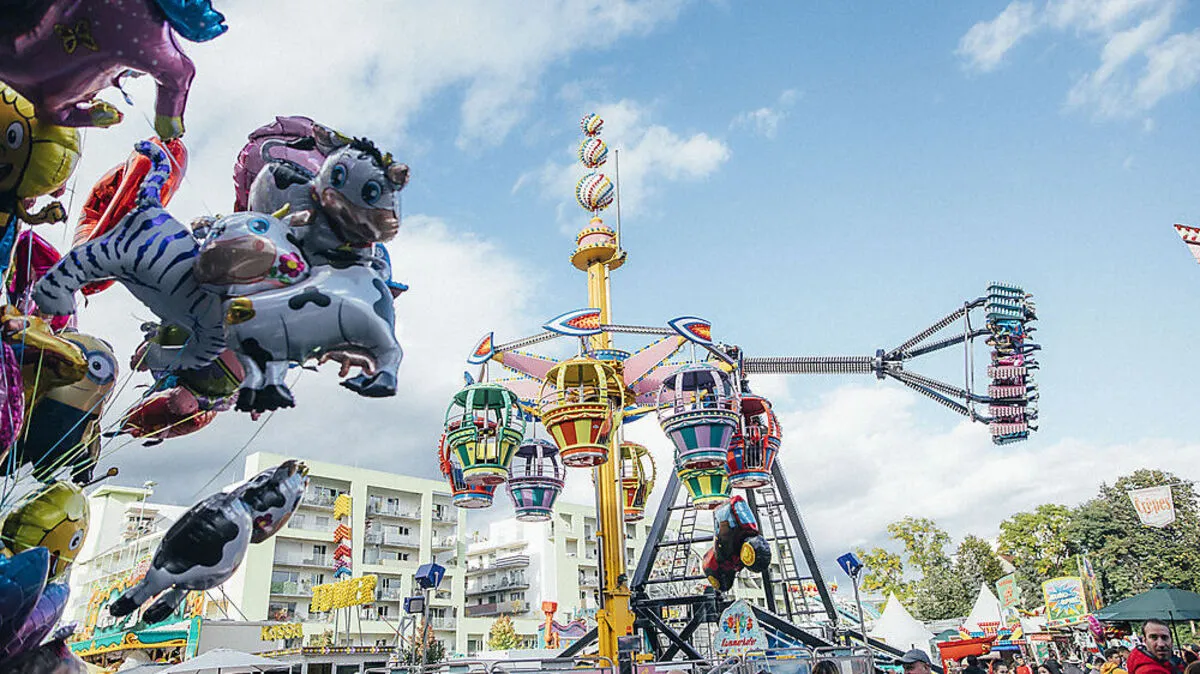 Höher, schneller, weiter. Auch heuer kann auf der Grazer Messe wieder täglich von 10.00 bis 24.00 Uhr gekreischt werden was das Zeug hält