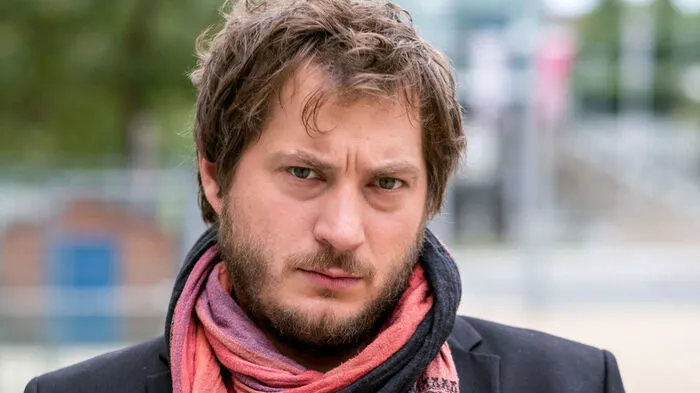 David Scheid (im Bild als Außenreporter von "Tagespresse aktuell") bekommt eigene Show.