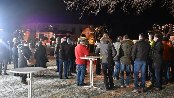 Schon in der Früh machten sich Steuerberger zur Sendung beim Gemeindeamt auf