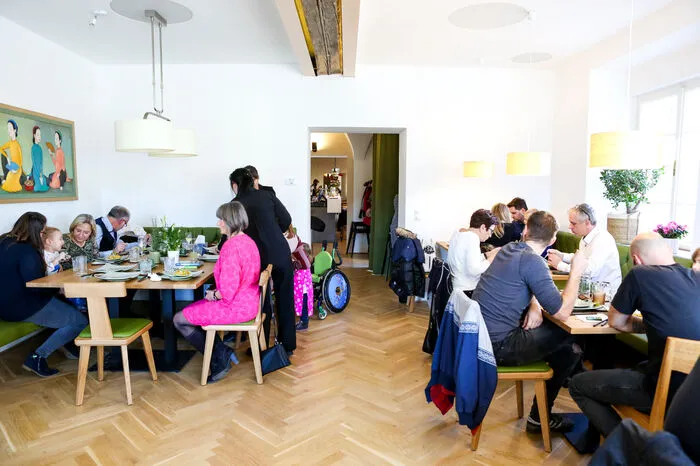Mehr Bilder vom neuen Lokal...