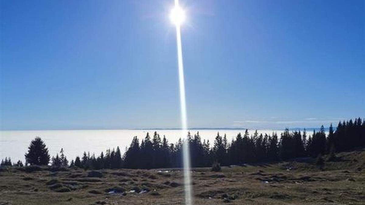 Häufige Wettersituation im Vorjahr: Oben (hier Schöckl) ist es sonnig und klar, im Tal regiert der Nebel