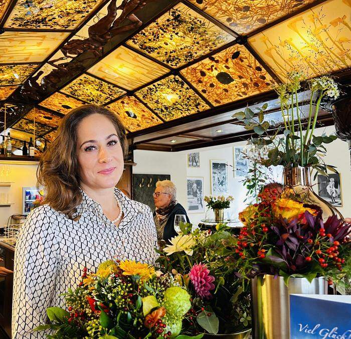 Sandra Muhr bei der Wiedereröffnung des „Cafe Grünhübl“