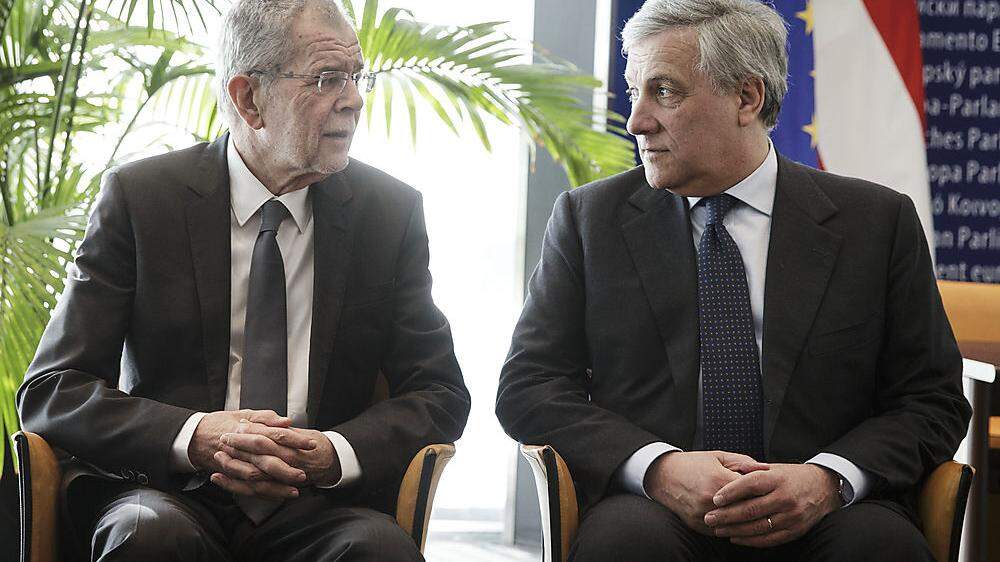 Österreichs Bundespräsident Alexander Van der Bellen mit dem italienischen  EU-Parlamentspräsidenten Antonio Tajani