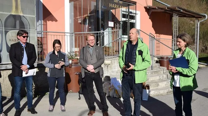 Die Naturparke Österreichs wollen ihre kulinarischen Leitprodukte stets weiter entwickeln und vermarkten sie unter der Marke "Naturpark-Spezialitäten". Mit dabei sind auch die "Naturpark Spezialitäten Südsteiermark" mit derzeit 17 Mitgliedsbetrieben.