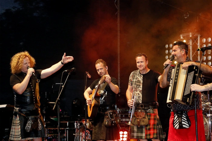 Highlights des Dreitagefestes waren "Die Lauser", "Hannah"...