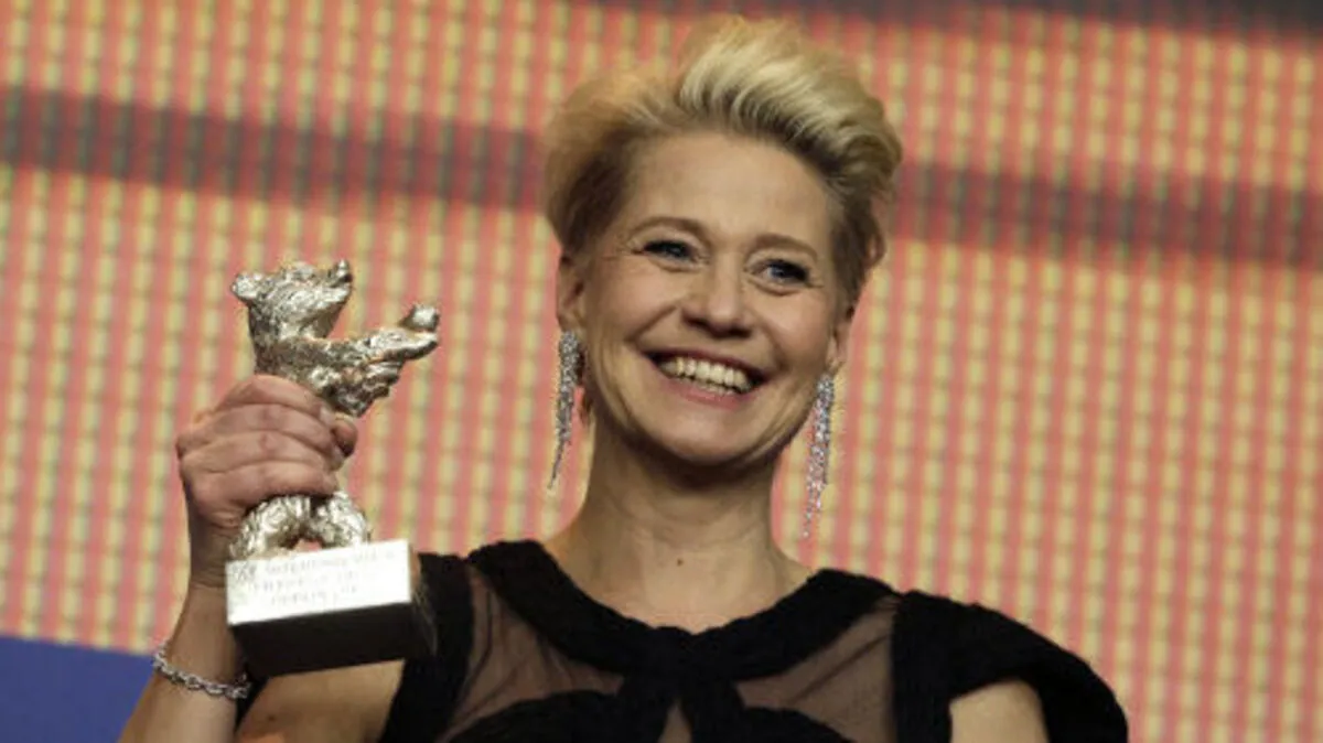 Trine Dyrholm